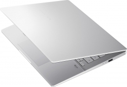 Ноутбук ASUS Vivobook S 14 M3407HA-SF079 14" WUXGA OLED, AMD R5-220, 16GB, F512GB, UMA, NoOS, Сріблястий 90NB16E2-M00700