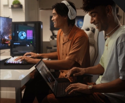 Ноутбук HP OMEN MAX 16-ah0040ua 16" 2.5K OLED, Intel U9-275HX, 64GB, F2TB, NVD5080-16, DOS, чорний BV8Y2EA