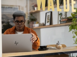 Ноутбук HP OmniBook 7 17-dc0001ua 17.3" FHD IPS Touch, Intel U7-258V, 32GB, F1TB, UMA, Win11, сріблястий C3VD5EA