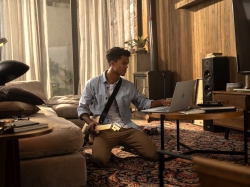 Ноутбук HP OmniBook 7 17-dc0001ua 17.3" FHD IPS Touch, Intel U7-258V, 32GB, F1TB, UMA, Win11, сріблястий C3VD5EA