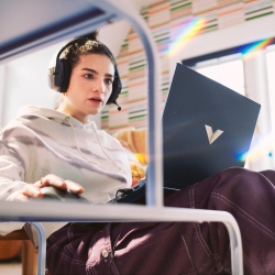 Ноутбук HP Victus 15-fb3104ua 15.6" FHD IPS AG, AMD R7-8845HS, 16GB, F512GB, NVD4050-6, DOS, синий D3XT7EA