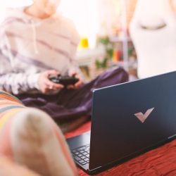 Ноутбук HP Victus 15-fb3010ua 15.6" FHD IPS AG, AMD R5-8645HS, 16GB, F512GB, NVD4050-6, DOS, синий D3XT9EA