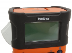 Принтер для друку наклейок Brother P-Touch PT-E300VP в кейсі PTE300VPR1