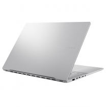 Ноутбук ASUS Vivobook S 15 M5506UA-MA043 15.6" 2.8K OLED, AMD R9-8945HS, 32GB, F1TB, UMA, NoOS, Серебристый 90NB1473-M001R0