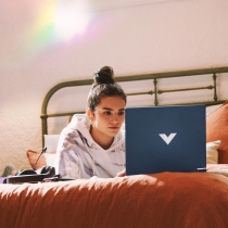 Ноутбук HP Victus 15-fb3010ua 15.6" FHD IPS AG, AMD R5-8645HS, 16GB, F512GB, NVD4050-6, DOS, синий D3XT9EA