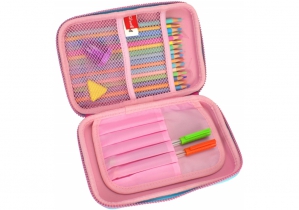 Пенал з тисненням, 1 відділення COOLFORSCHOOL QT-5681-Pink